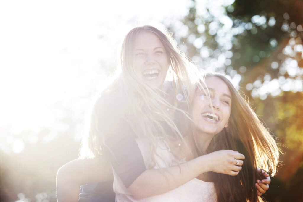 6 redenen waarom lachen gezond is