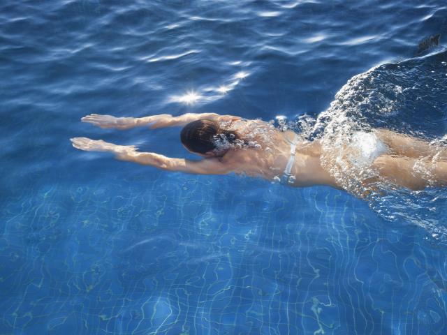 8 redenen om te zwemmen als je wil vermageren