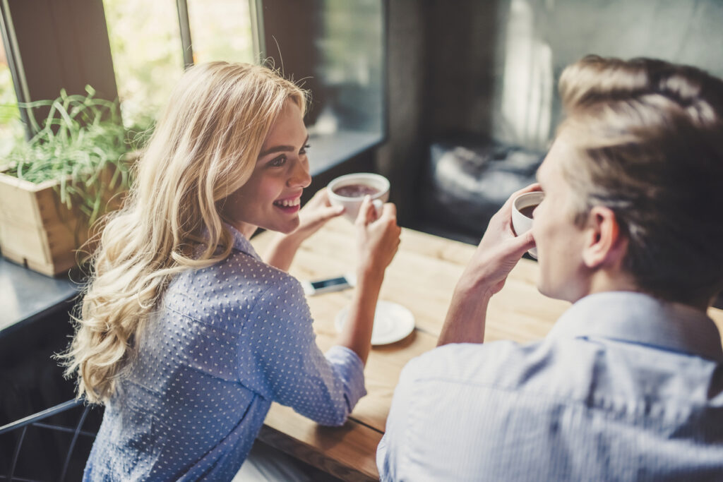 AHA: deze signalen geeft je gezicht tijdens face-to-facegesprek