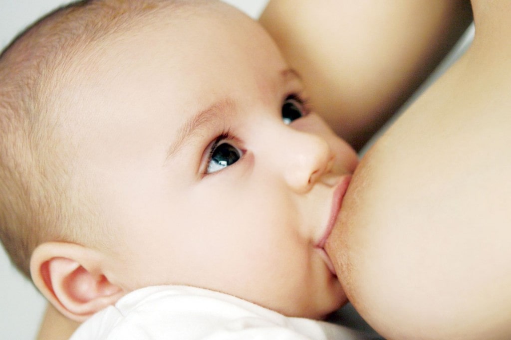 Borstvoeding: de Voordelen en nadelen