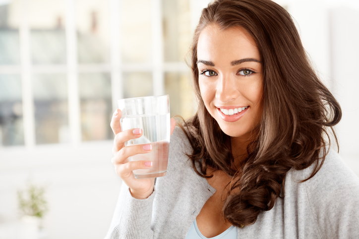 Drink ik te veel water? Let op voor de Gevaren!