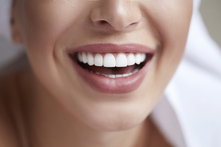 Je tanden zelf bleken? De tandarts geeft advies