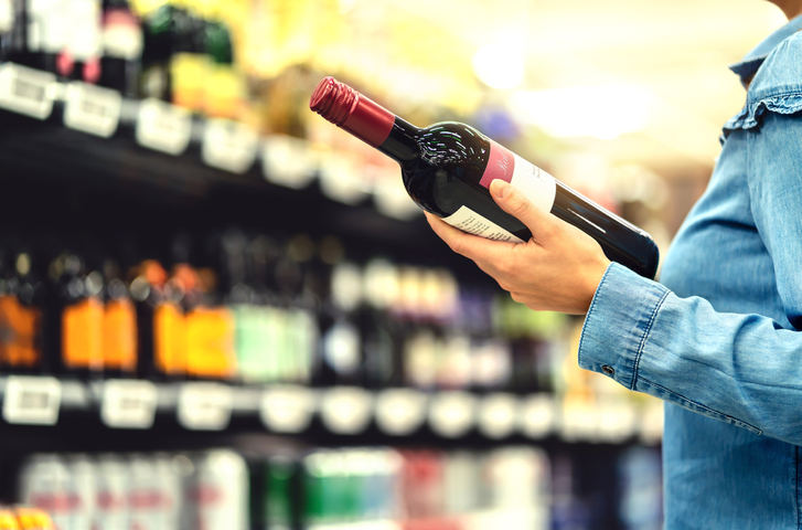 Nieuw onderzoek: gezondheidswaarschuwingen maken alcohol minder aantrekkelijk