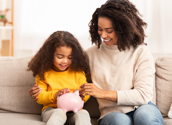 Survivalgids voor ouders: 12 tips om je kind te leren omgaan met geld