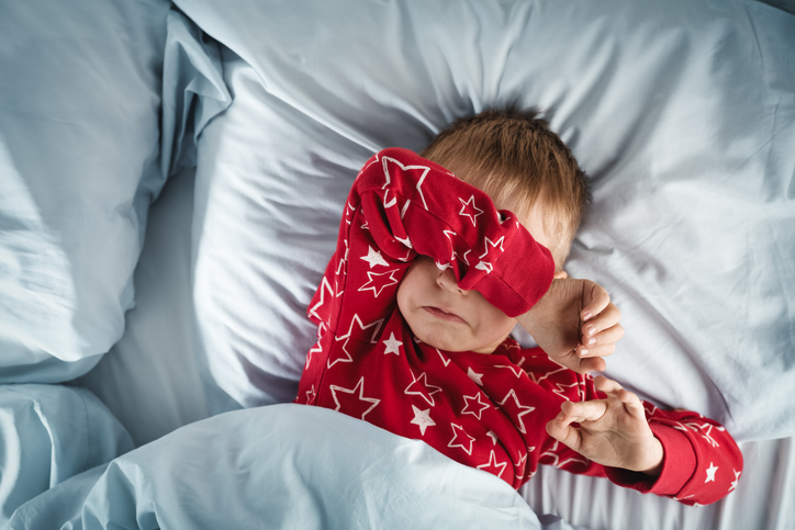 Heeft jouw kind last van nachtangst? De slaapexperte legt uit wat het precies is en hoe je kan helpen