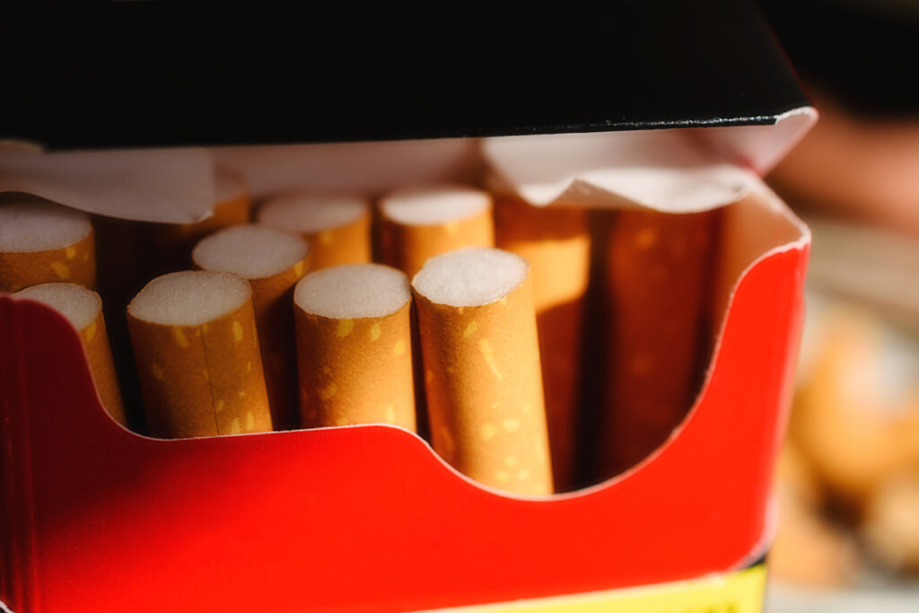Neutrale pakjes sigaretten om rokers te doen dalen: zin of onzin?
