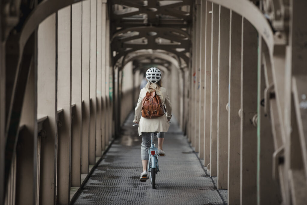 Nieuw onderzoek: naar je werk fietsen zorgt voor minder stress (en dat komt goed uit, want vandaag is het Car Free Workday)