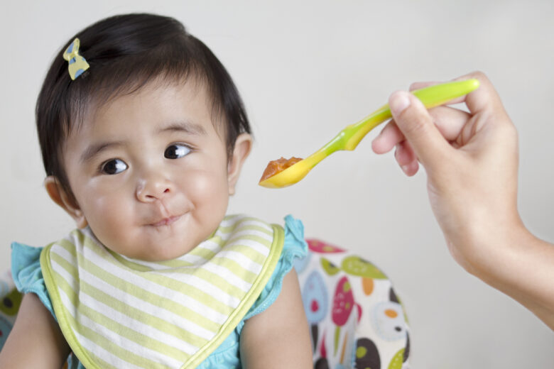 Waarom is babyvoeding in glazen potjes zo lang houdbaar?