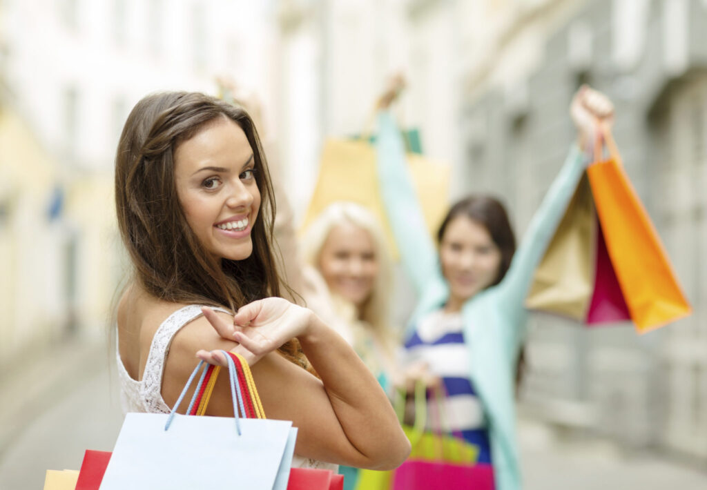 Waarom shoppen vrouwen gelukkig maakt?